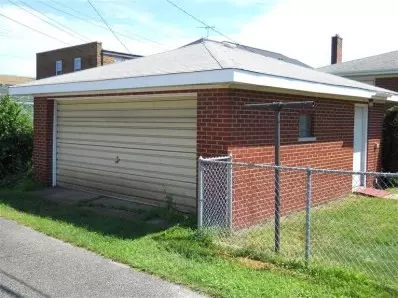 1614 Davis Ave, Whiting, IN 46394 photo 4