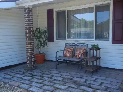 424 Sequoia Dr, Valparaiso, IN 46385 photo 2