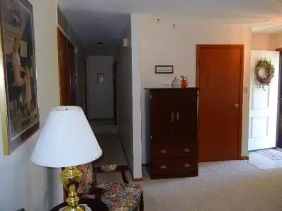 424 Sequoia Dr, Valparaiso, IN 46385 photo 6