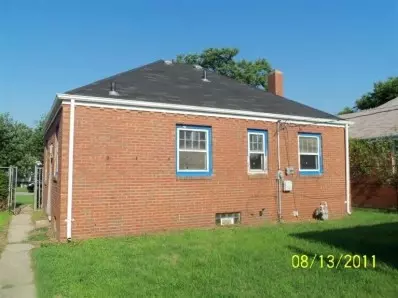 233 Roosevelt St, Gary, IN 46404 photo 2