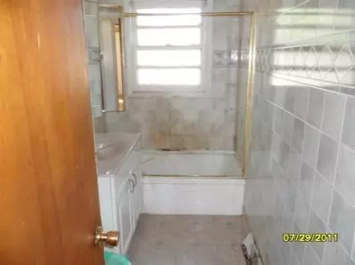 634 Allen St, Gary, IN 46403 photo 9
