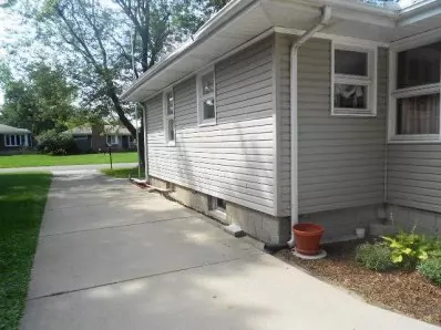 8133 Kooy, Munster, IN 46321 photo 3