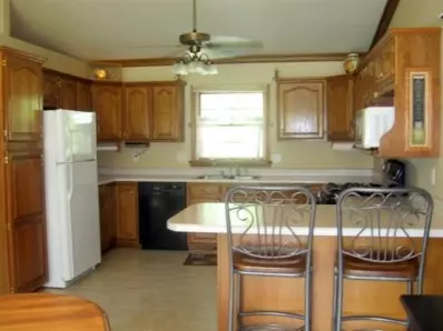 769 Chester Dr, Hebron, IN 46341 photo 5