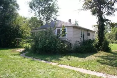 2123 Elm St, Griffith, IN 46319 photo 1