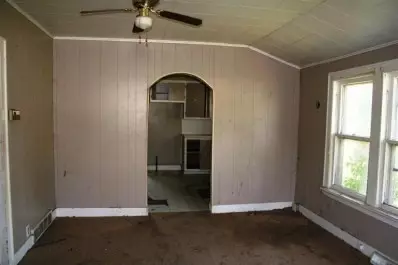 2123 Elm St, Griffith, IN 46319 photo 3