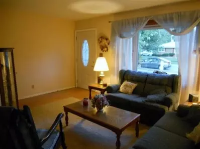 944 N Dwiggins Ave, Griffith, IN 46319 photo 5
