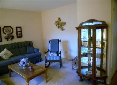 944 N Dwiggins Ave, Griffith, IN 46319 photo 3