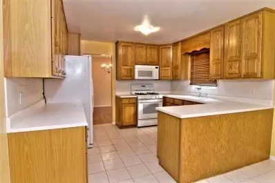 1404 Brookside Dr, Munster, IN 46321 photo 3
