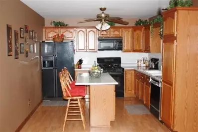607 N N Frst, Griffith, IN 46319 photo 4