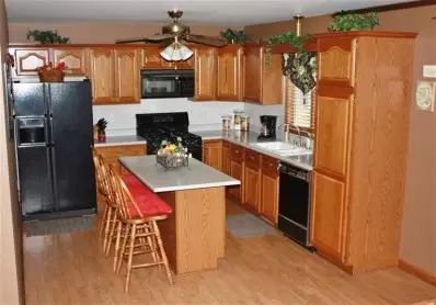 607 N N Frst, Griffith, IN 46319 photo 3