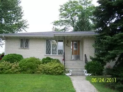 834 N Cline Ave, Griffith, IN 46319 photo 2