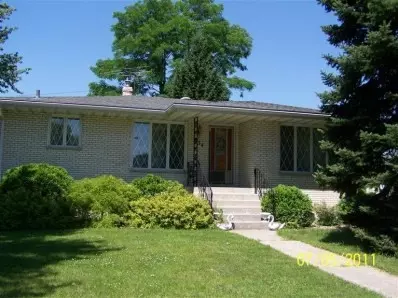 834 N Cline Ave, Griffith, IN 46319 photo 3