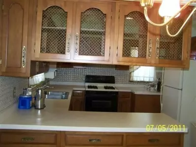 834 N Cline Ave, Griffith, IN 46319 photo 6