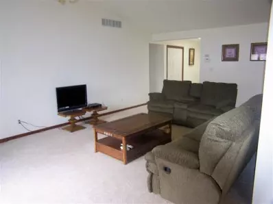 1060 Easy St, Crown Point, IN 46307 photo 6
