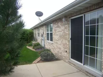 1060 Easy St, Crown Point, IN 46307 photo 2