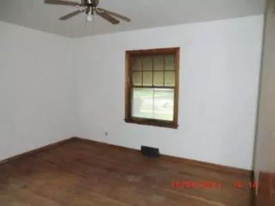 232 Hovey St, Gary, IN 46406 photo 5