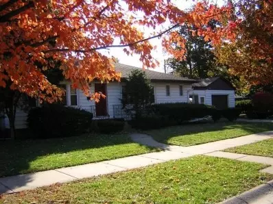 105 W Oak St, Griffith, IN 46319 photo 1