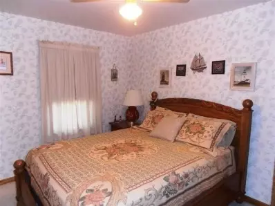 4410 King Ct, Gary, IN 46408 photo 9