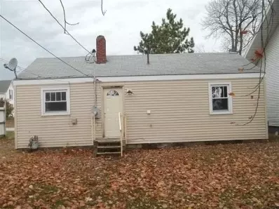 612 E 2nd St, Reynolds, IN 47980 photo 2