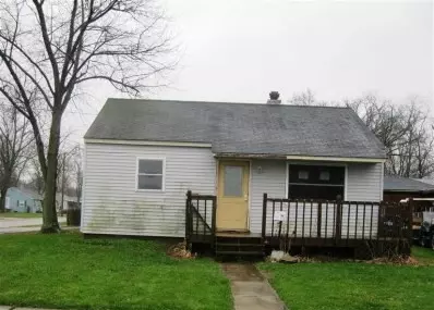 517 W Walnut St, Crown Point, IN 46307 photo 1
