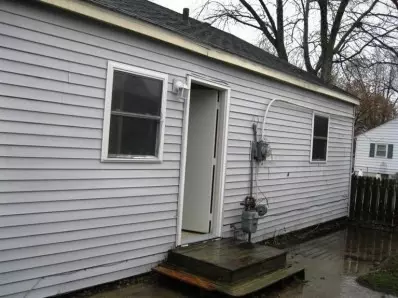 517 W Walnut St, Crown Point, IN 46307 photo 5