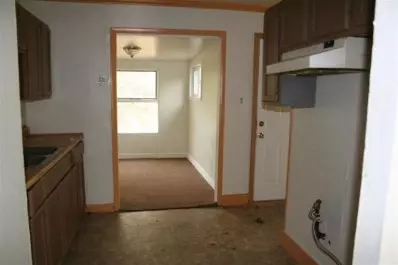 6016 Hemlock Ave, Gary, IN 46403 photo 4