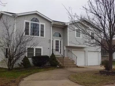 1725 Westfield Ct, Griffith, IN 46319 photo 3