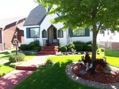 2013 Davis Ave, Whiting, IN 46394 photo 2