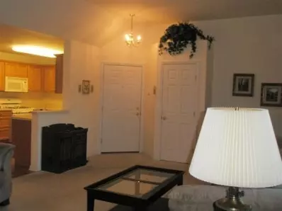2740 Georgetowne Dr #D2, Highland, IN 46322 photo 4