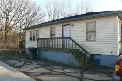 4831 Kentucky St, Gary, IN 46409 photo 2