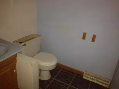 246 N Jay St, Griffith, IN 46319 photo 7