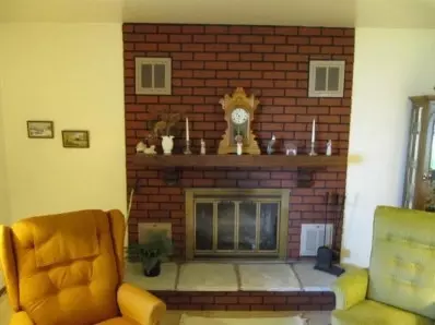 1113 E Division St, De Motte, IN 46310 photo 6