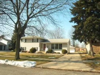 8522 Monroe, Munster, IN 46321 photo 1