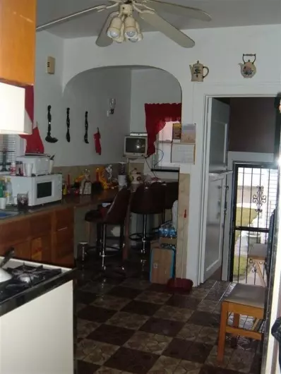 367 Roosevelt St, Gary, IN 46404 photo 9