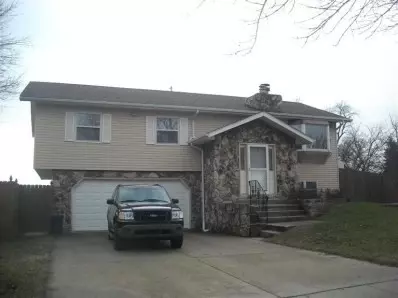 545 Northgate Dr, Crown Point, IN 46307 photo 1