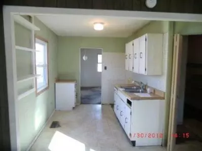 792 Taney Pl, Gary, IN 46404 photo 3