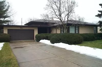 8439 Forest Ave, Munster, IN 46321 photo 1