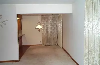8439 Forest Ave, Munster, IN 46321 photo 5