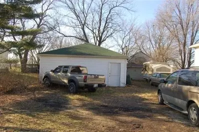 10450 Columbia Ave, Munster, IN 46321 photo 2