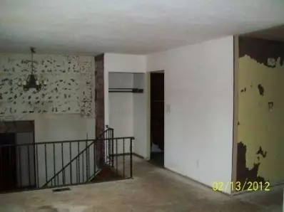 1425 N Jay St, Griffith, IN 46319 photo 2