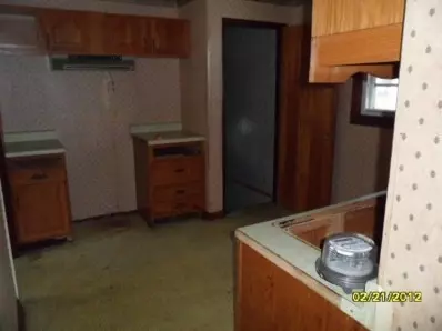 1762 Arthur St, Gary, IN 46404 photo 6