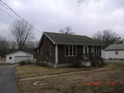 2107 Elm St, Griffith, IN 46319 photo 1