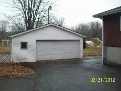 2107 Elm St, Griffith, IN 46319 photo 9