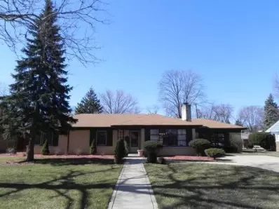 8240 Baring Ave, Munster, IN 46321 photo 1
