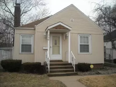 256 Taft Pl, Gary, IN 46404 photo 1