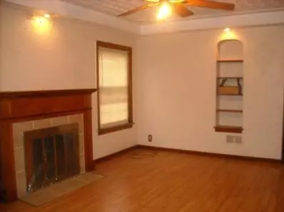 256 Taft Pl, Gary, IN 46404 photo 2