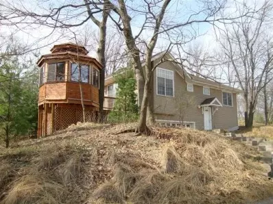 8143 Locust, Gary, IN 46403 photo 2