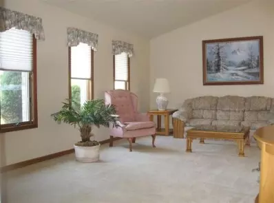 3857 Kingsway Ct, Crown Point, IN 46307 photo 2