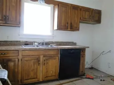 379 Rutledge St, Gary, IN 46404 photo 9