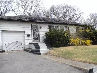 6924 Hemlock St, Gary, IN 46403 photo 1